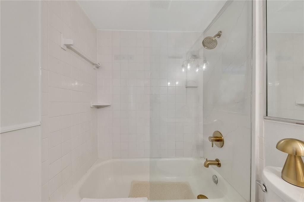 111 Robinhood Drive - Photo 15