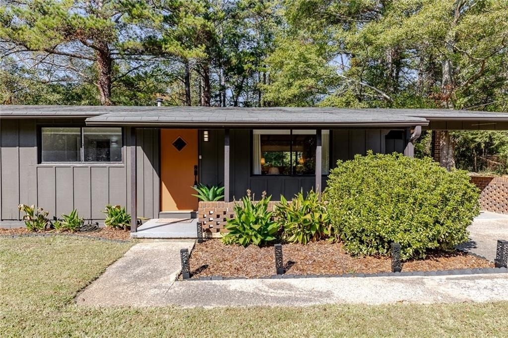 111 Robinhood Drive - Photo 1