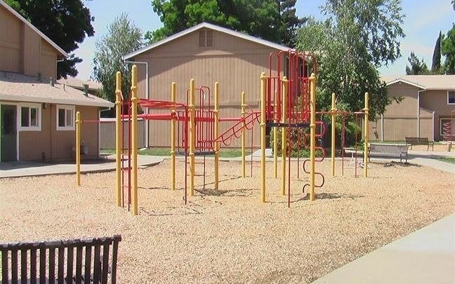 820 W 4th Ave - Photo 5