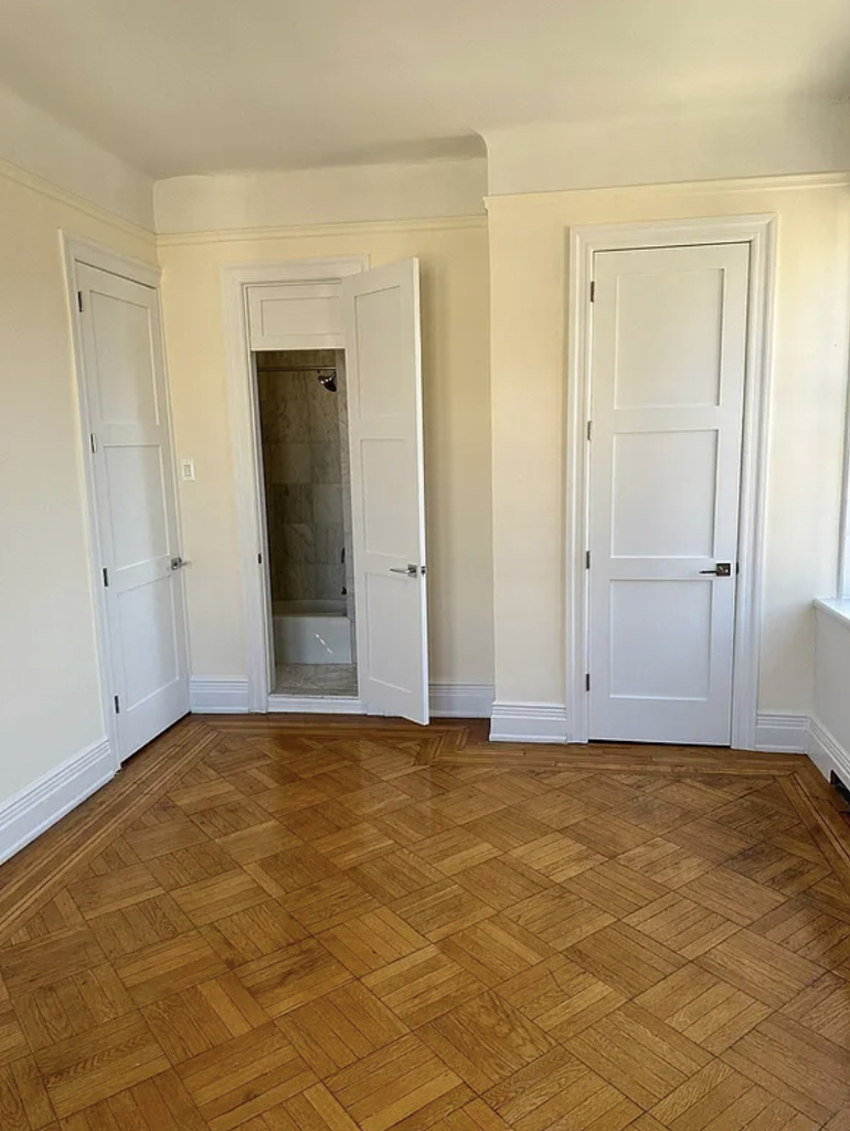 220 West 98th Street - Photo 4