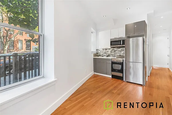 127 Lefferts Place - Photo 1