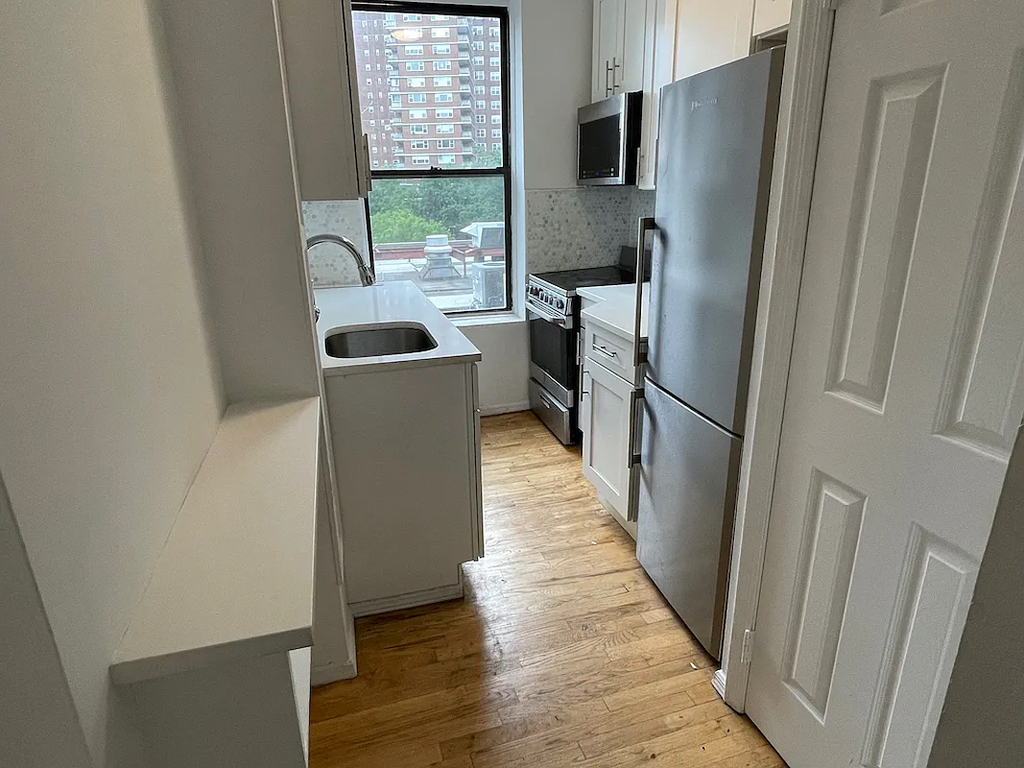 262 West 24th Street - Photo 0