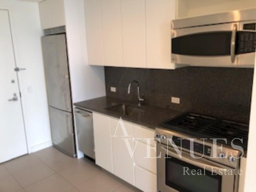 West 29th Street - Photo 1