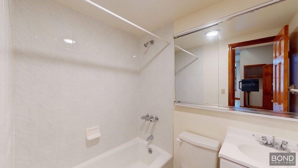West 87th Street - Photo 3