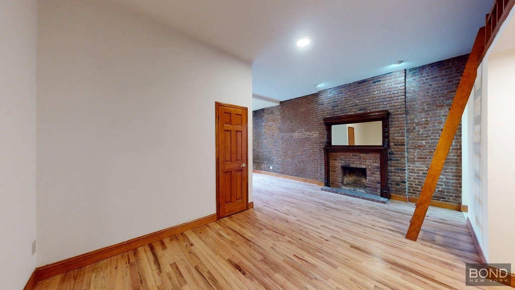 West 87th Street - Photo 2