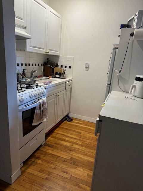 423 East 83rd Street - Photo 3