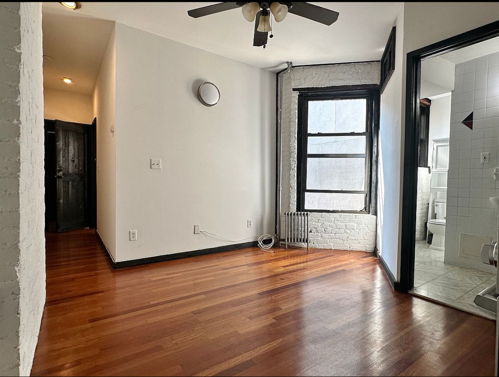 520 East 14th Street - Photo 0