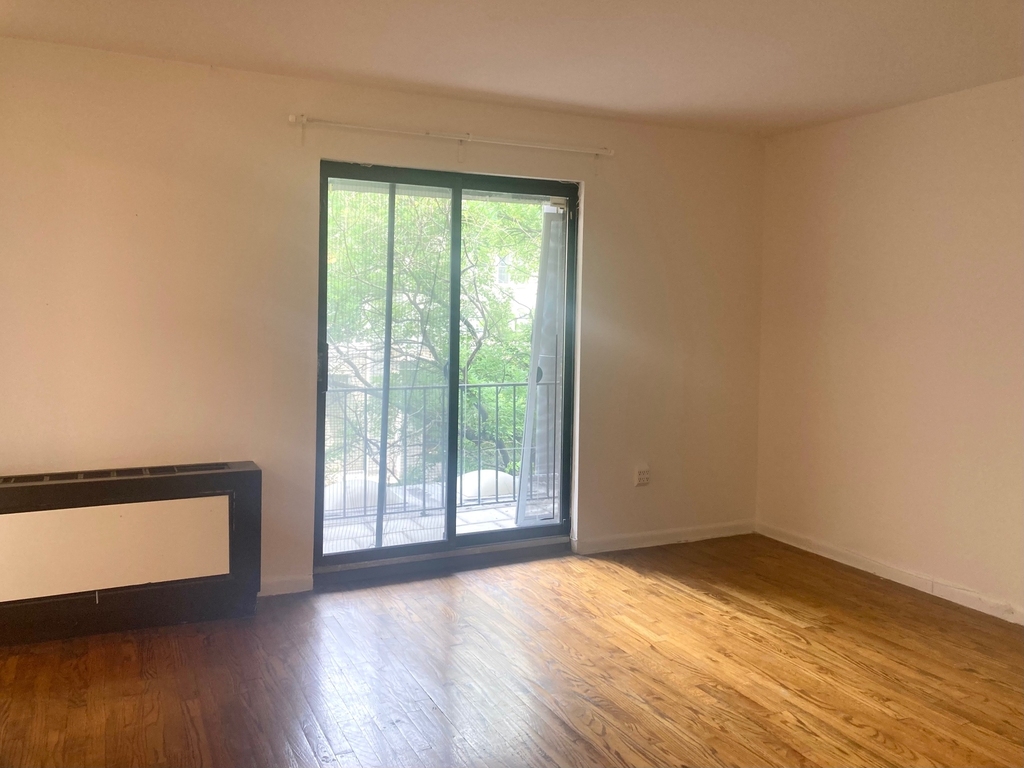 513 second avenue  - Photo 2
