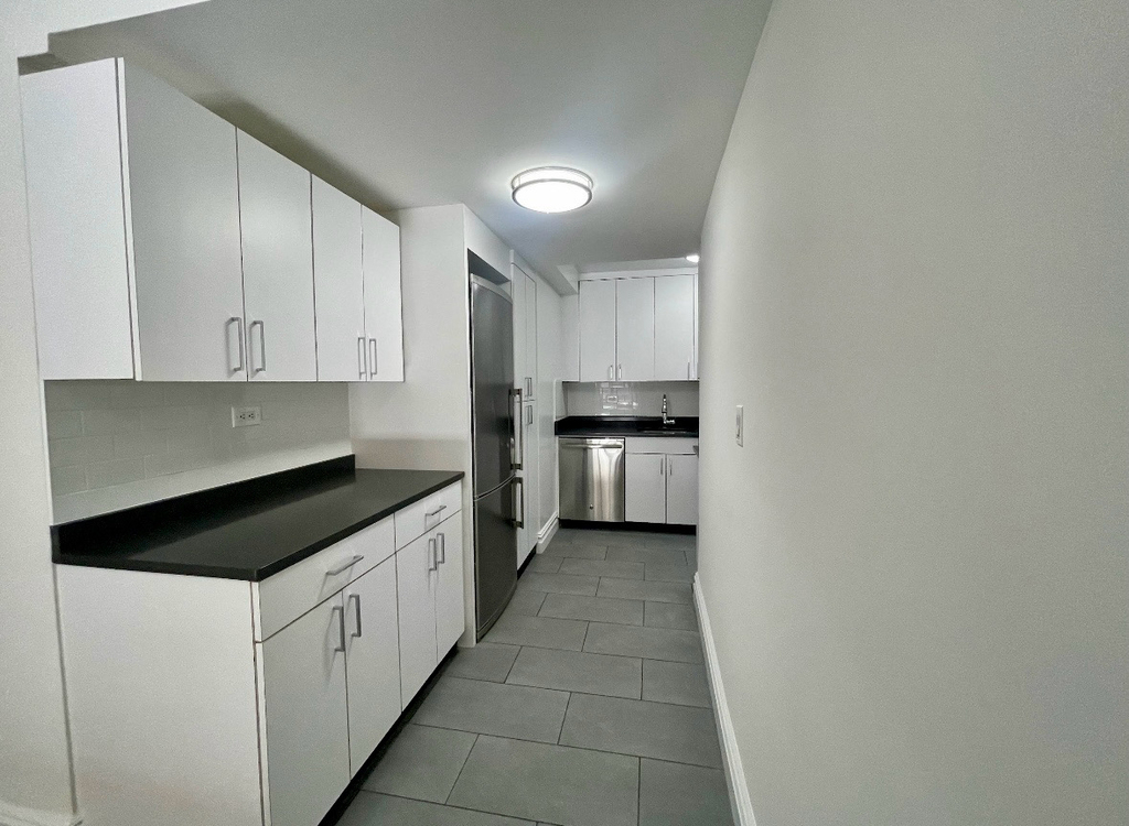 East 38th Street - Photo 2