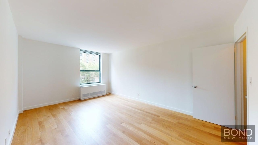 West 87th Street - Photo 2