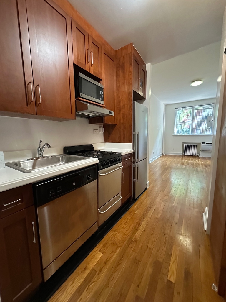 428 East 81st Street - Photo 1