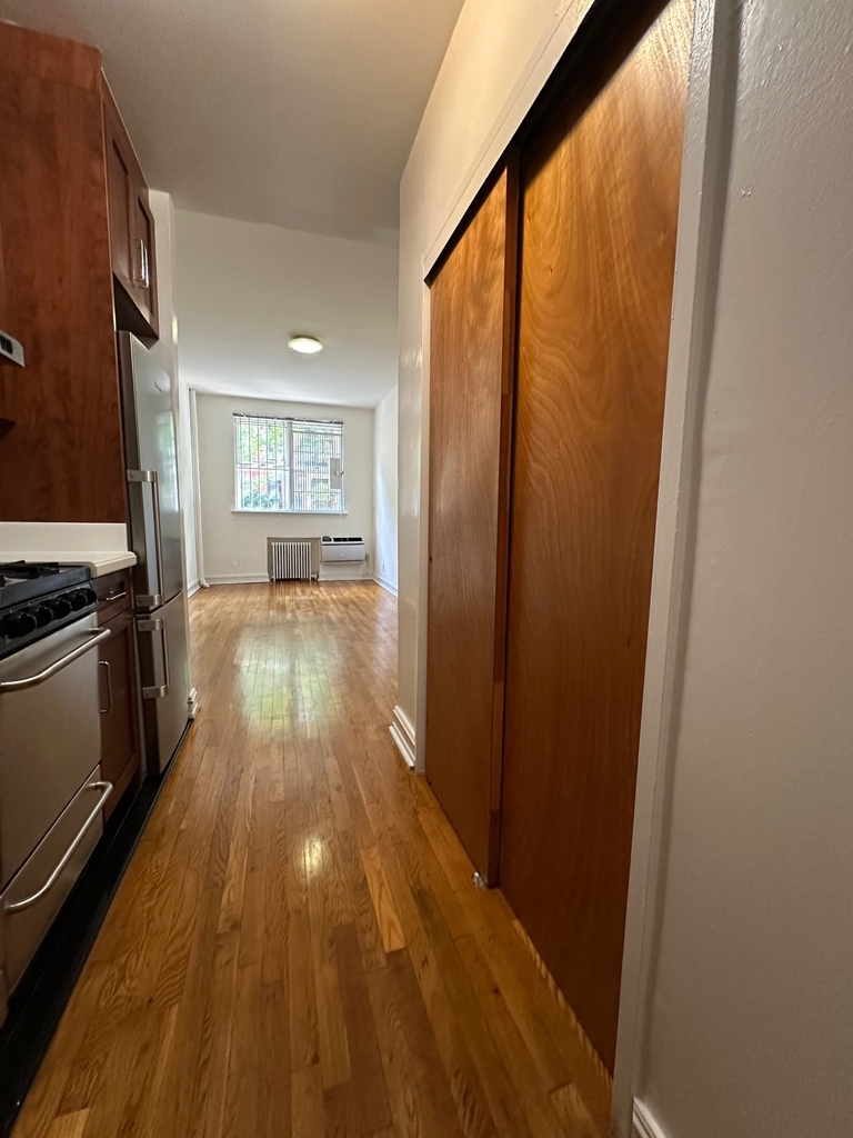 428 East 81st Street - Photo 2