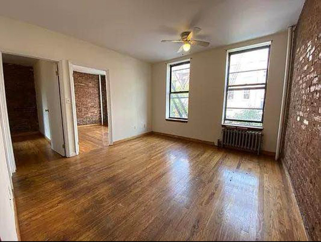 202 East 7th Street - Photo 6