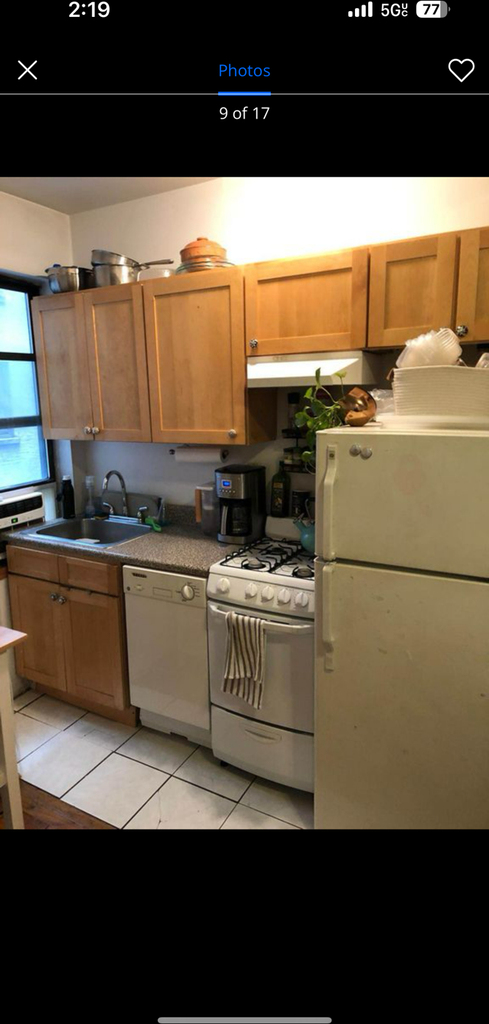 536 East 5th Street - Photo 1
