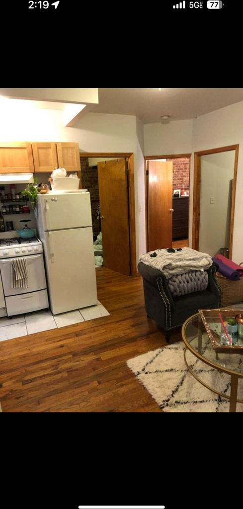 536 East 5th Street - Photo 4
