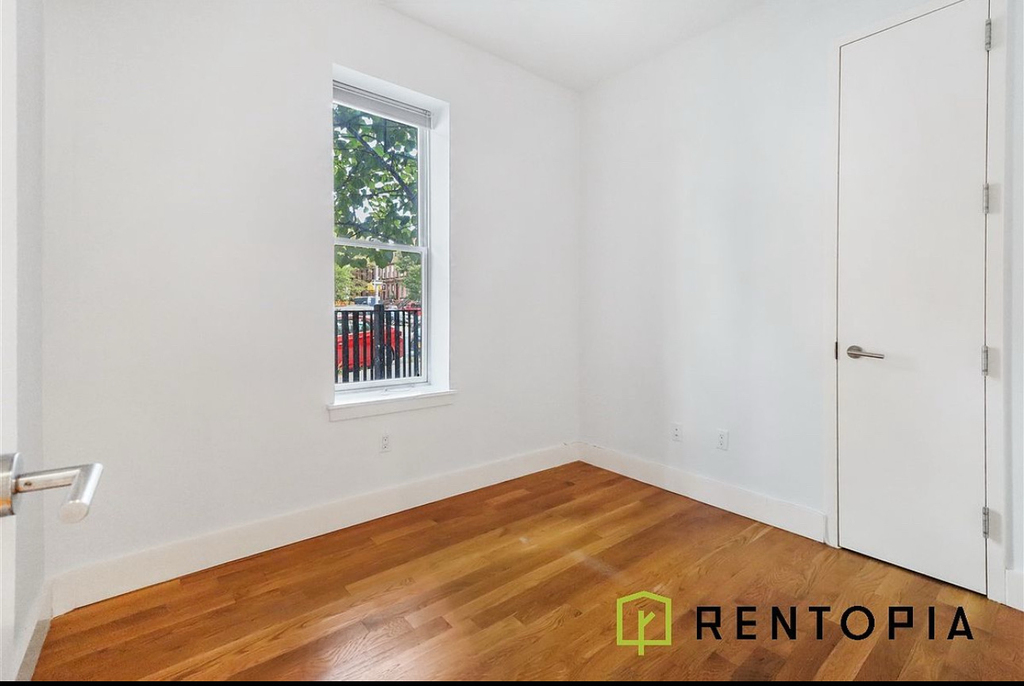 127 Lefferts Place - Photo 2