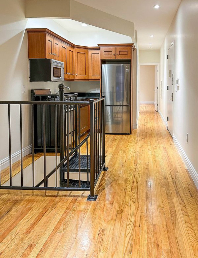 437 West 54th Street - Photo 11