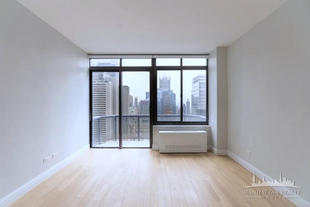 W 48th St - Photo 7
