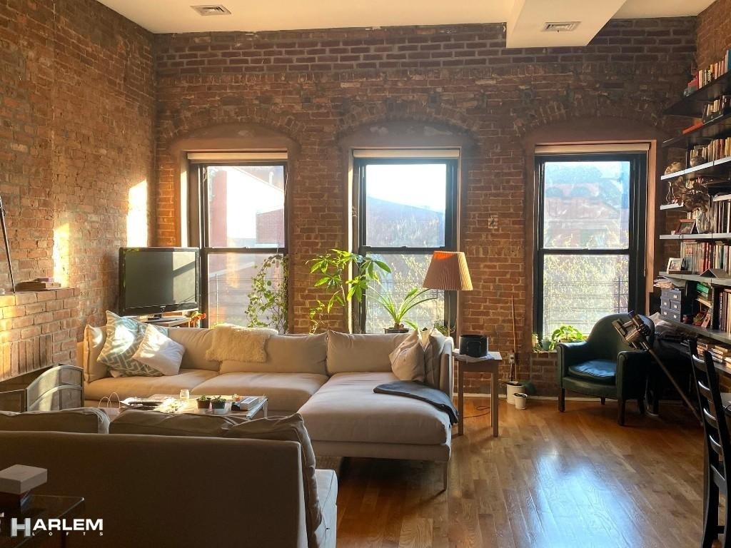 246 W 132nd Street - Photo 1