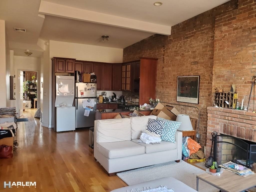 246 W 132nd Street - Photo 3