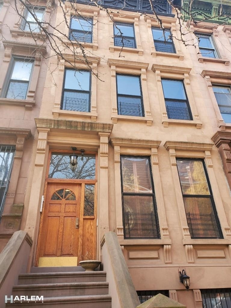 246 W 132nd Street - Photo 0