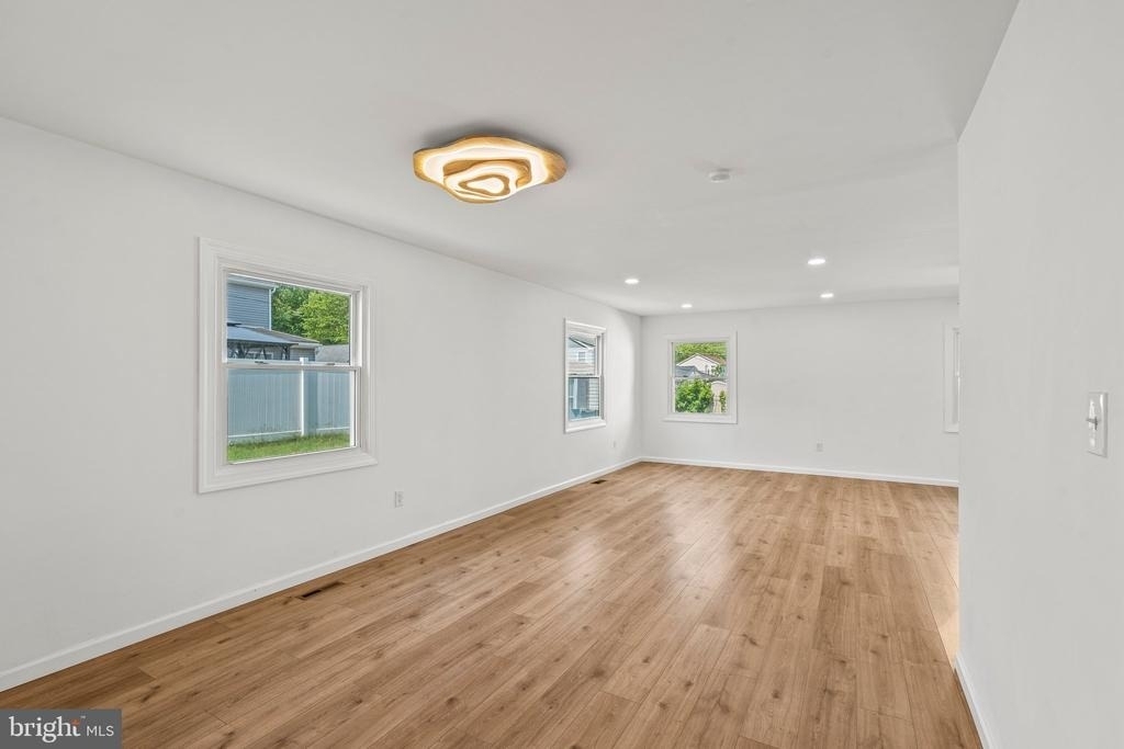 29 Hinsdale Lane - Photo 6