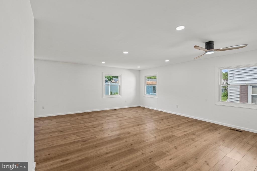 29 Hinsdale Lane - Photo 9