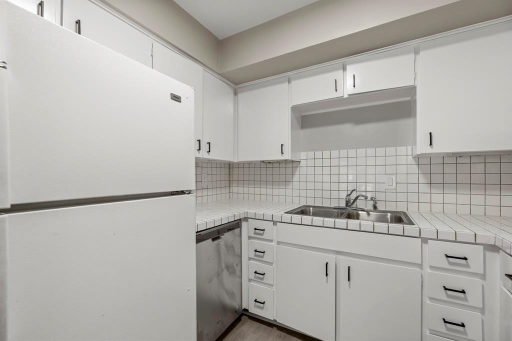 5050 Ambassador Way - Photo 5