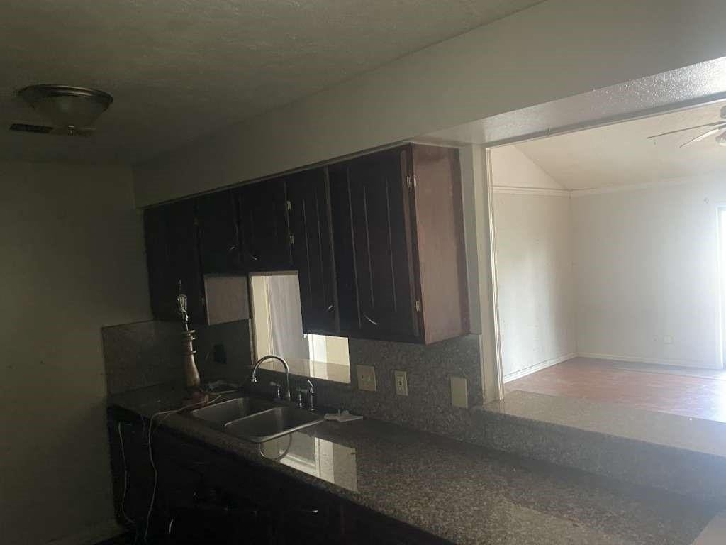11706 N Kathy Avenue - Photo 7