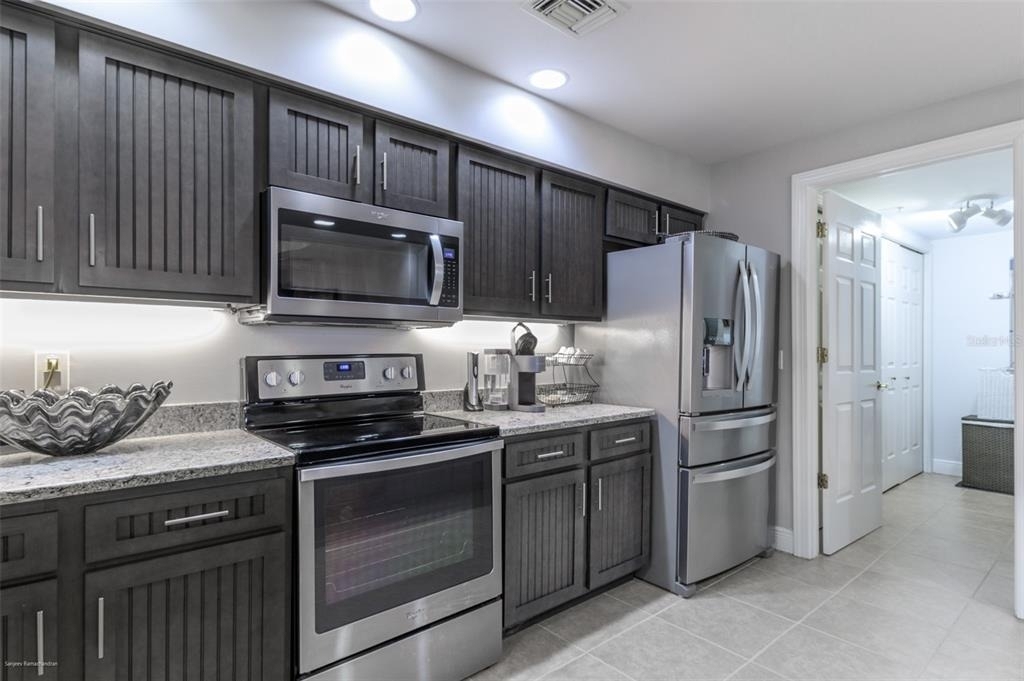 3313 Sunset Key Cir - Photo 8