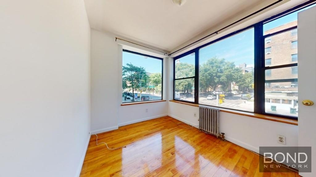 East 11th Street - Photo 1