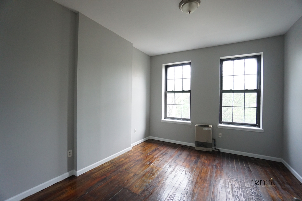 20 Covert Street - Photo 0