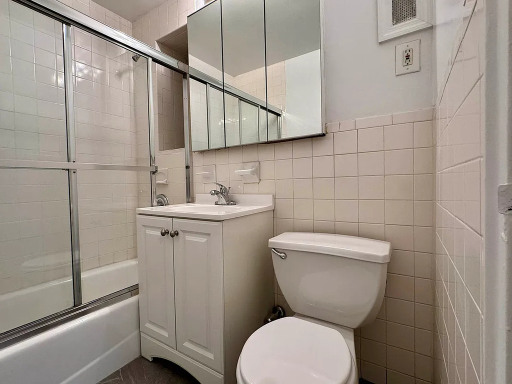 323 East 83rd Street - Photo 2