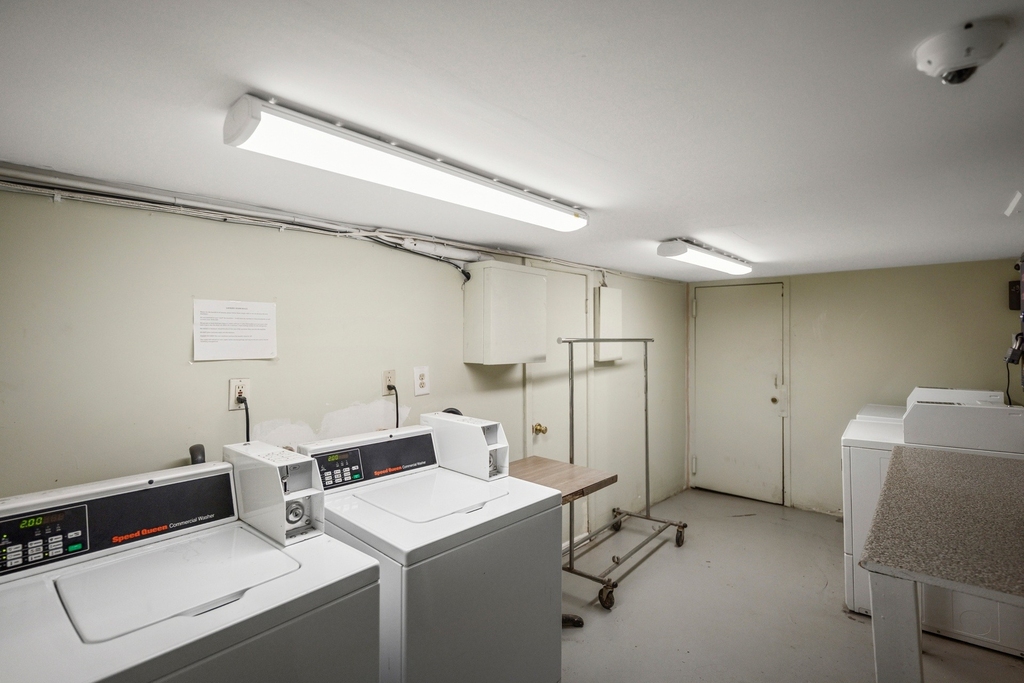 237 E 2nd Street - Photo 5