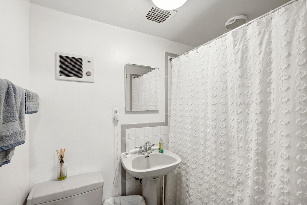237 E 2nd Street - Photo 5