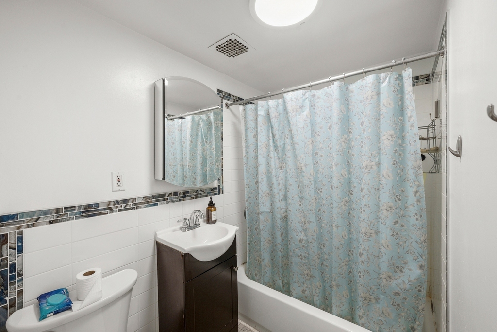 237 E 2nd Street - Photo 5