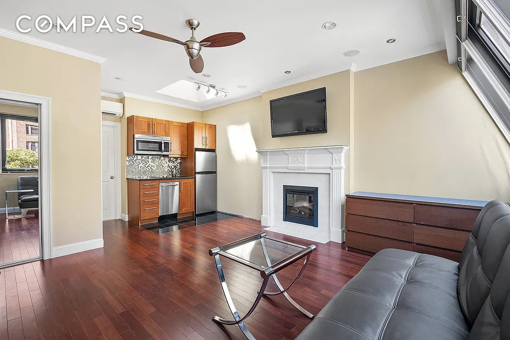 258 W 71st Street - Photo 1