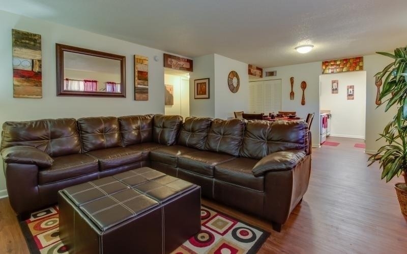 1809 Debarry Ave - Photo 3