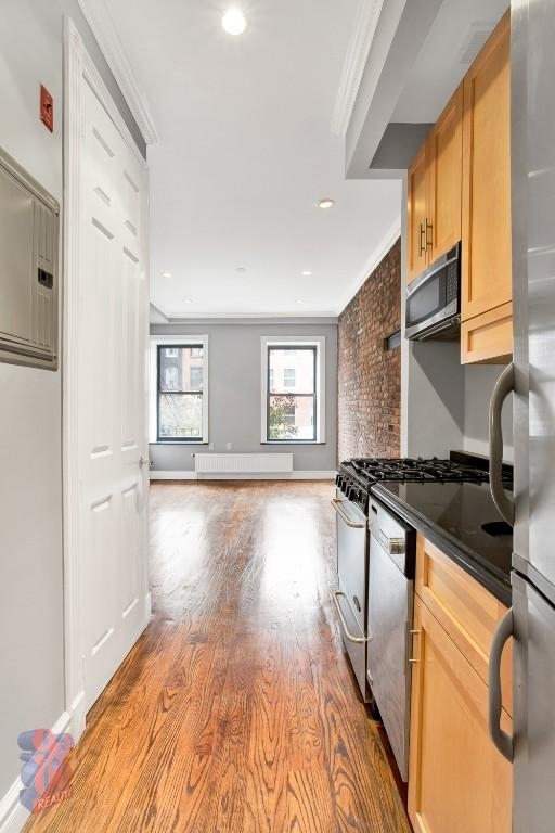202 East 13th Street - Photo 1