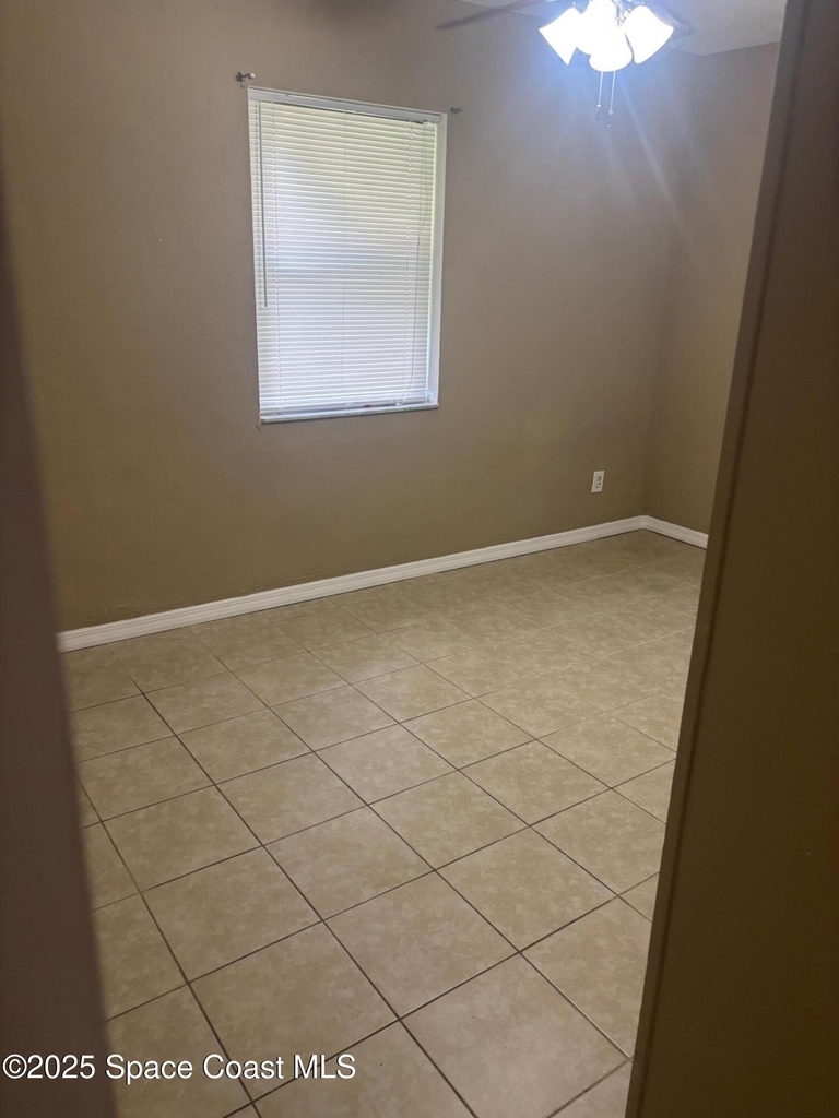 1921 Park Avenue - Photo 4