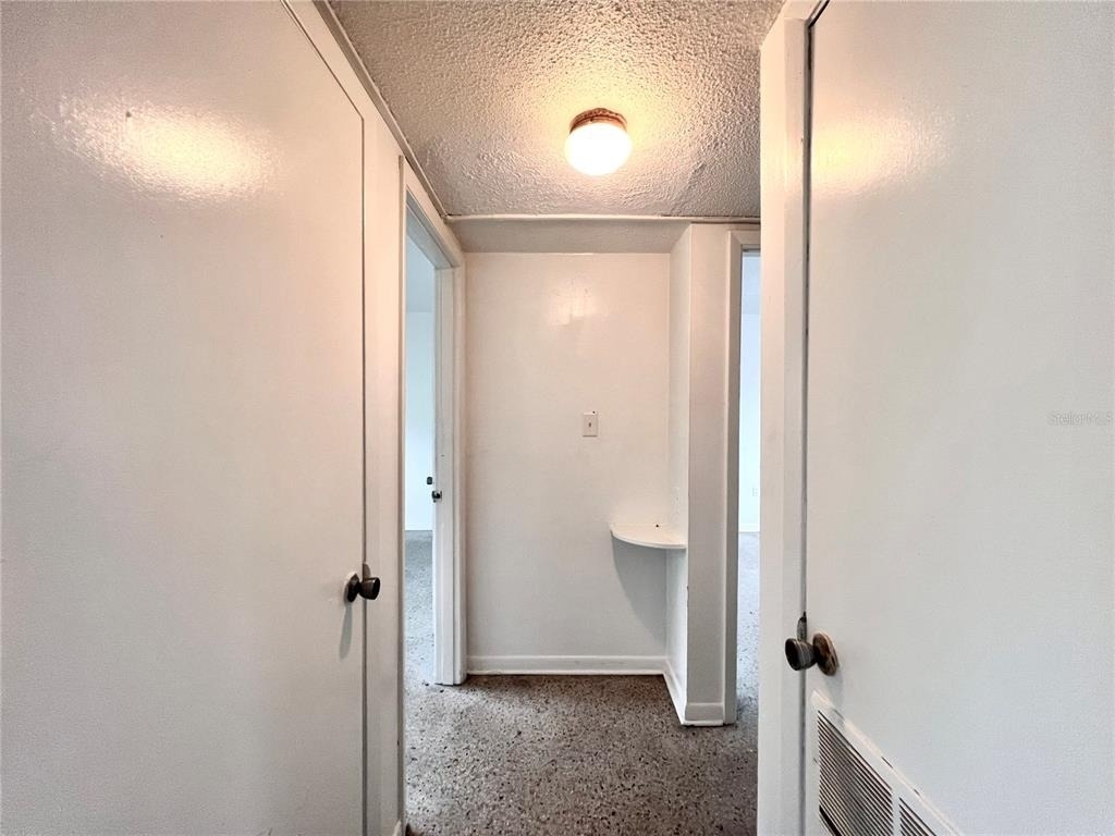 1303 Nw 6th Street - Photo 6