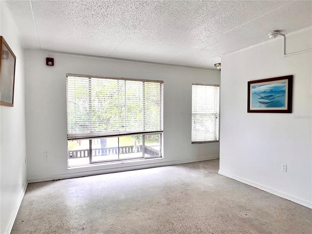 1303 Nw 6th Street - Photo 2