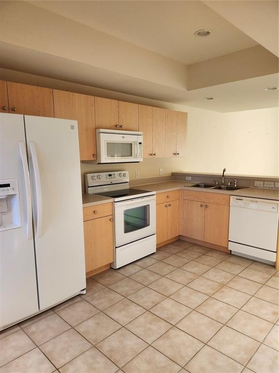 1216 Rio De Janeiro Avenue - Photo 2