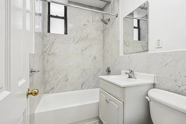 207 West 11th Street - Photo 5