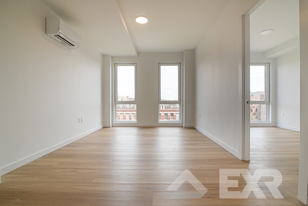 100 Lenox Road - Photo 2