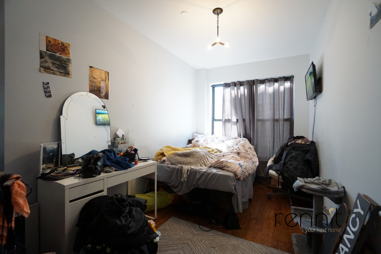 Knickerbocker Avenue - Photo 0