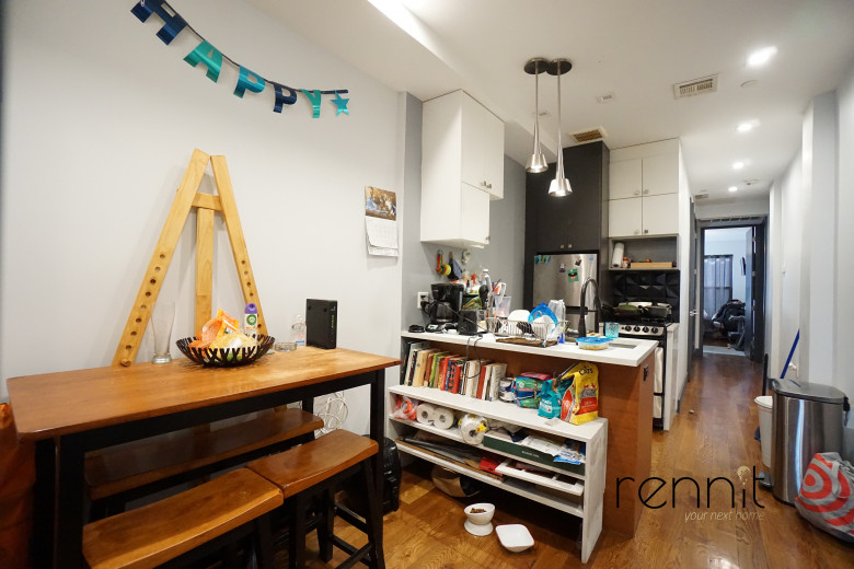 Knickerbocker Avenue - Photo 4