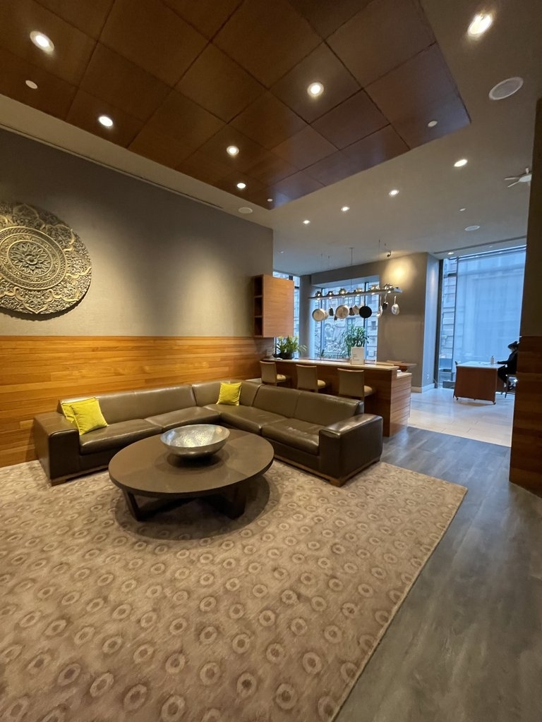 West 31st Street - Photo 5