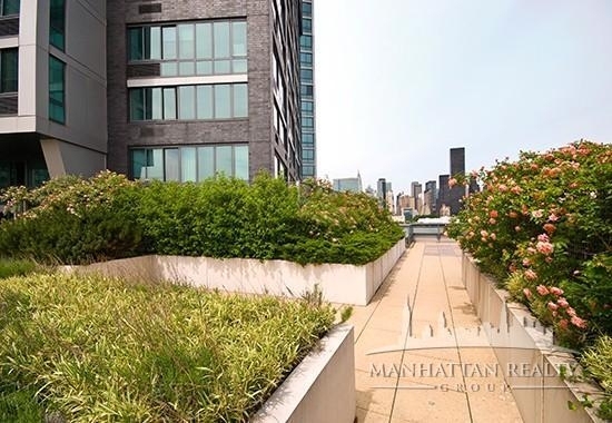 Center Boulevard - Photo 8