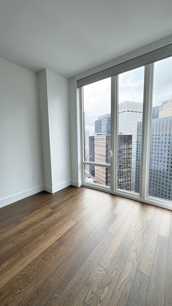 East 44th and 2nd Ave - Photo 10